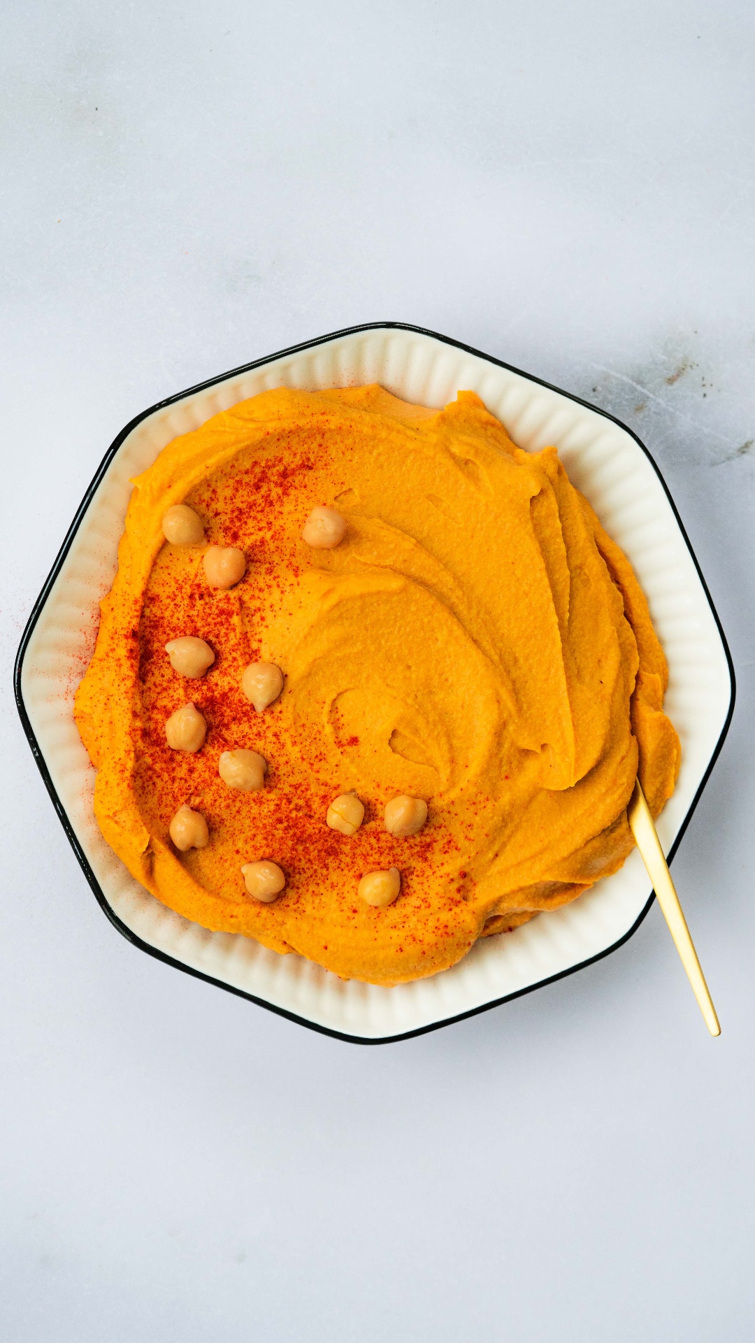 Søtpotet-hummus med kikerter og paprika
